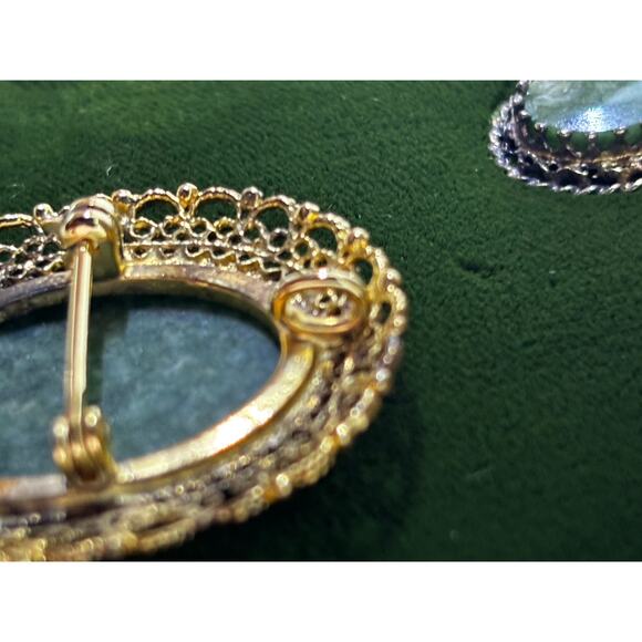 Sterling Signed K.L. Karen Lynne Celadon Jade Stone Filigree Brooch/Earring Set - Picture 10 of 10